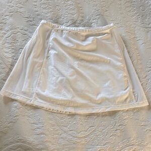Nike Gently Loved White Tennis Dri-fit Skirt Sheer Sides S 4-6 Womens